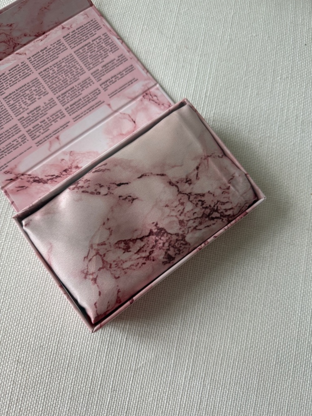 slip Pink Marble Pure Silk Pillowcase Box - Picture 2 of 3
